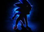 Sonic merespons komen yang ditujukan untuk kakinya yang berotot