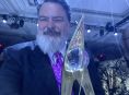 Tim Schafer mendapatkan AIAS Hall of Fame Award atas kontribusinya yang berdampak pada video game